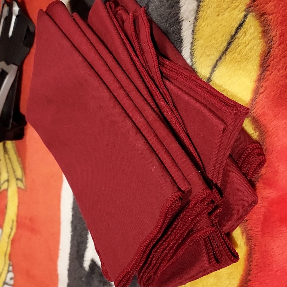 8 napkins